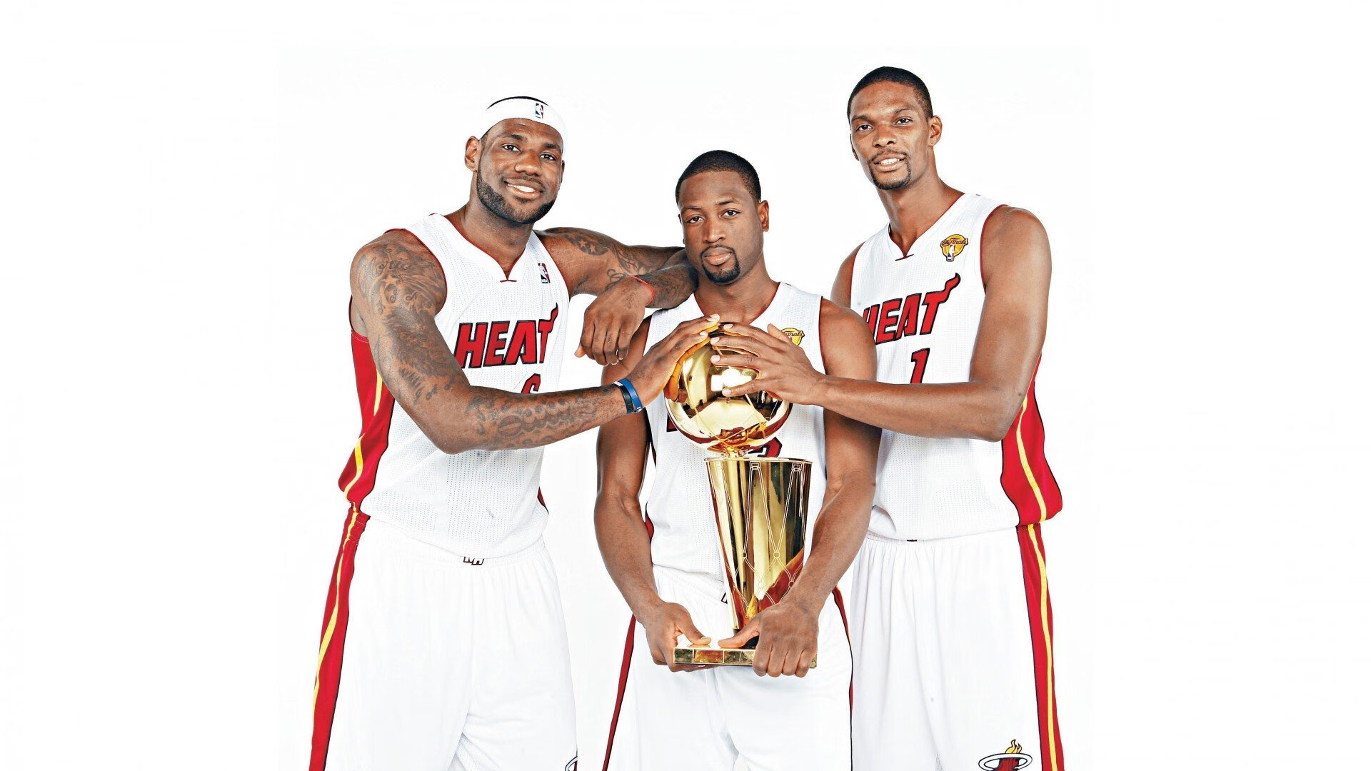 英超联赛争四形势持续紧张